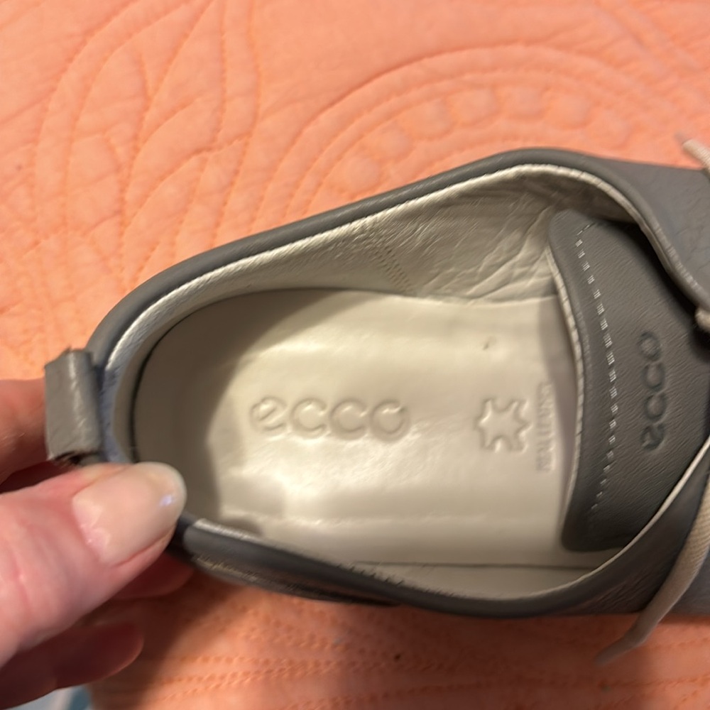 Ecco size 9 gray soft leather sneakers. Only worn a few times. - Picture 2 of 12